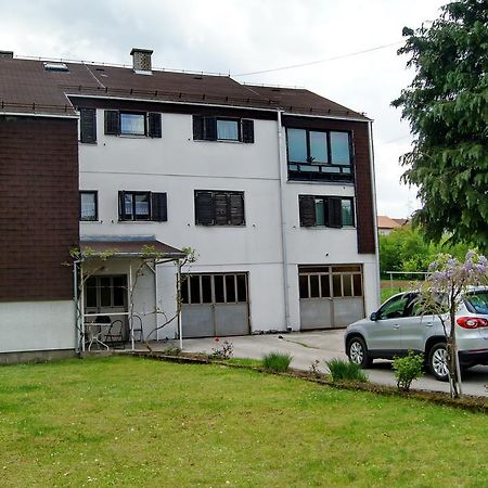 Guesthouse Trikic Drvar Eksteriør billede